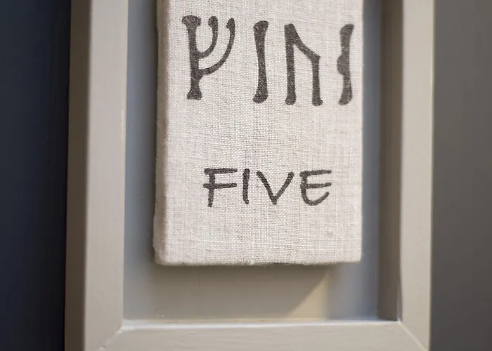 Jorvik House Hotel 5*